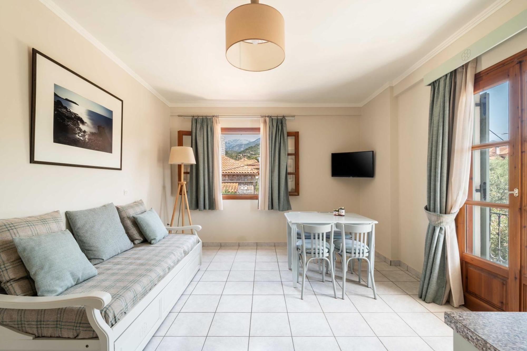 קרדמילי Hotel Liakoto מראה חיצוני תמונה