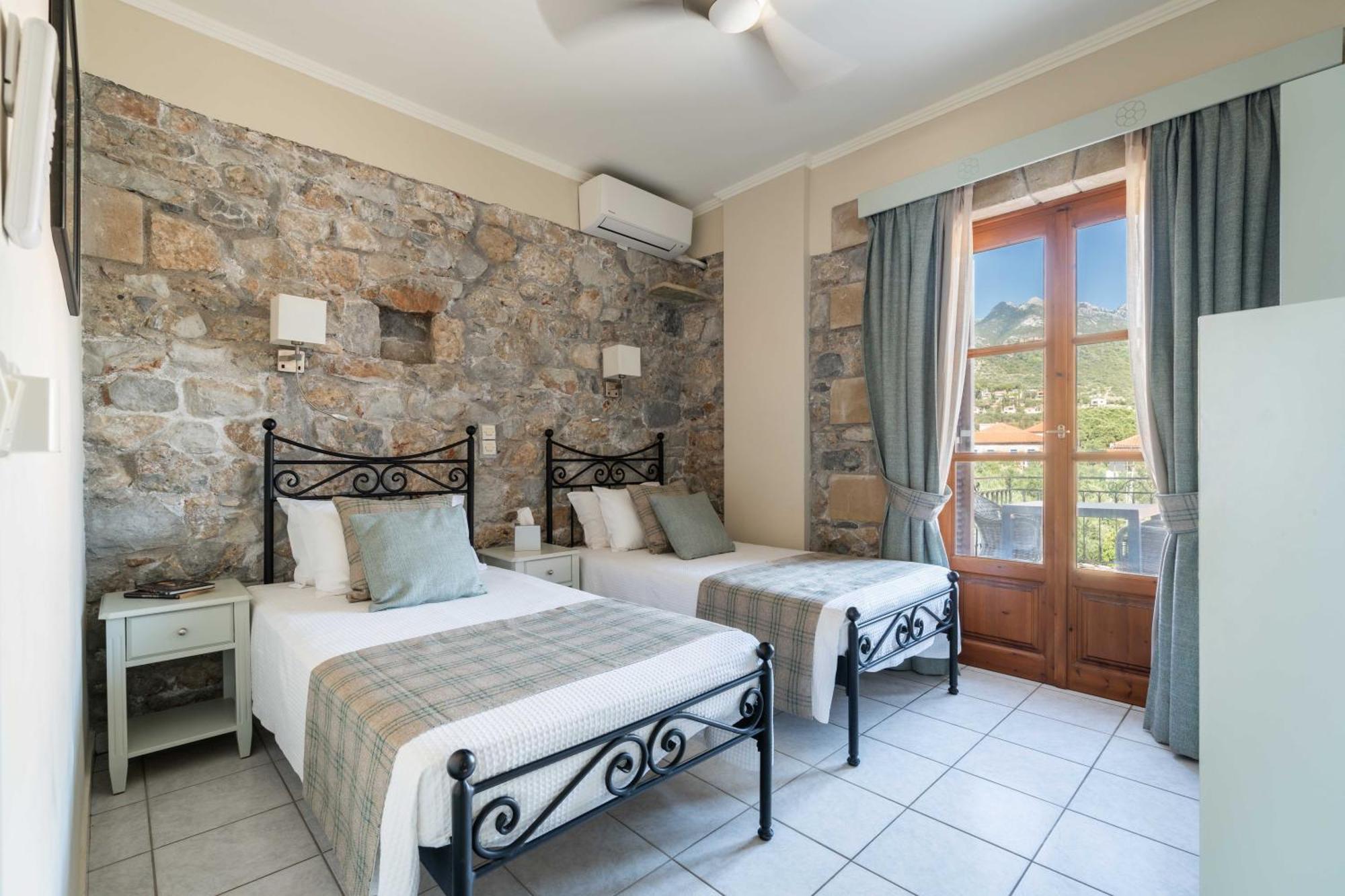 קרדמילי Hotel Liakoto מראה חיצוני תמונה