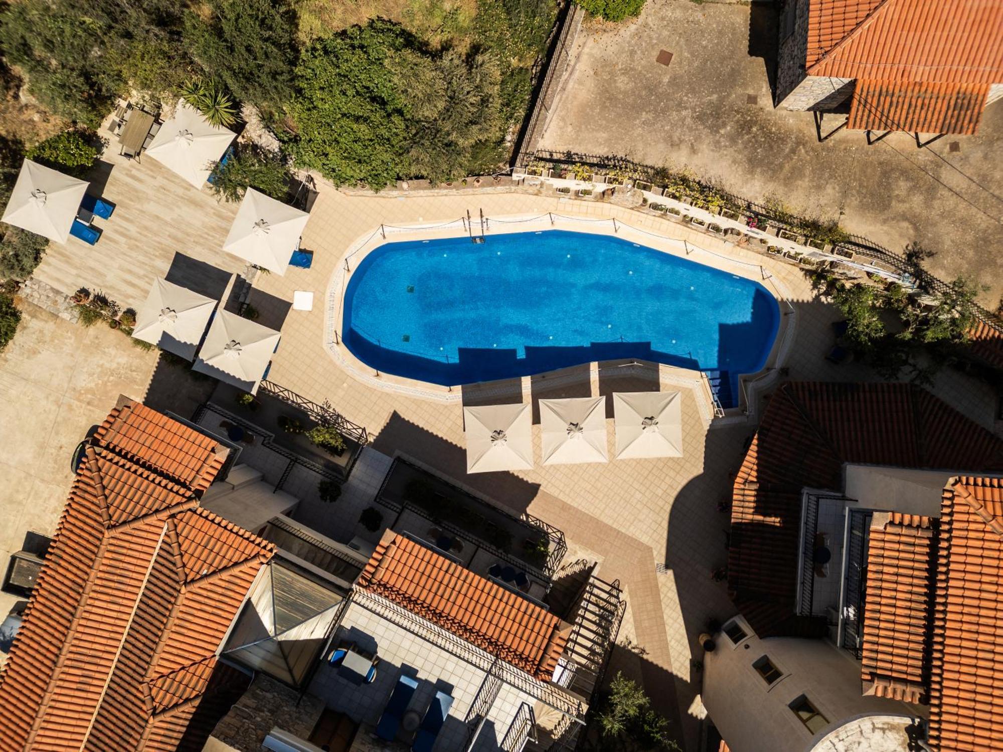 קרדמילי Hotel Liakoto מראה חיצוני תמונה
